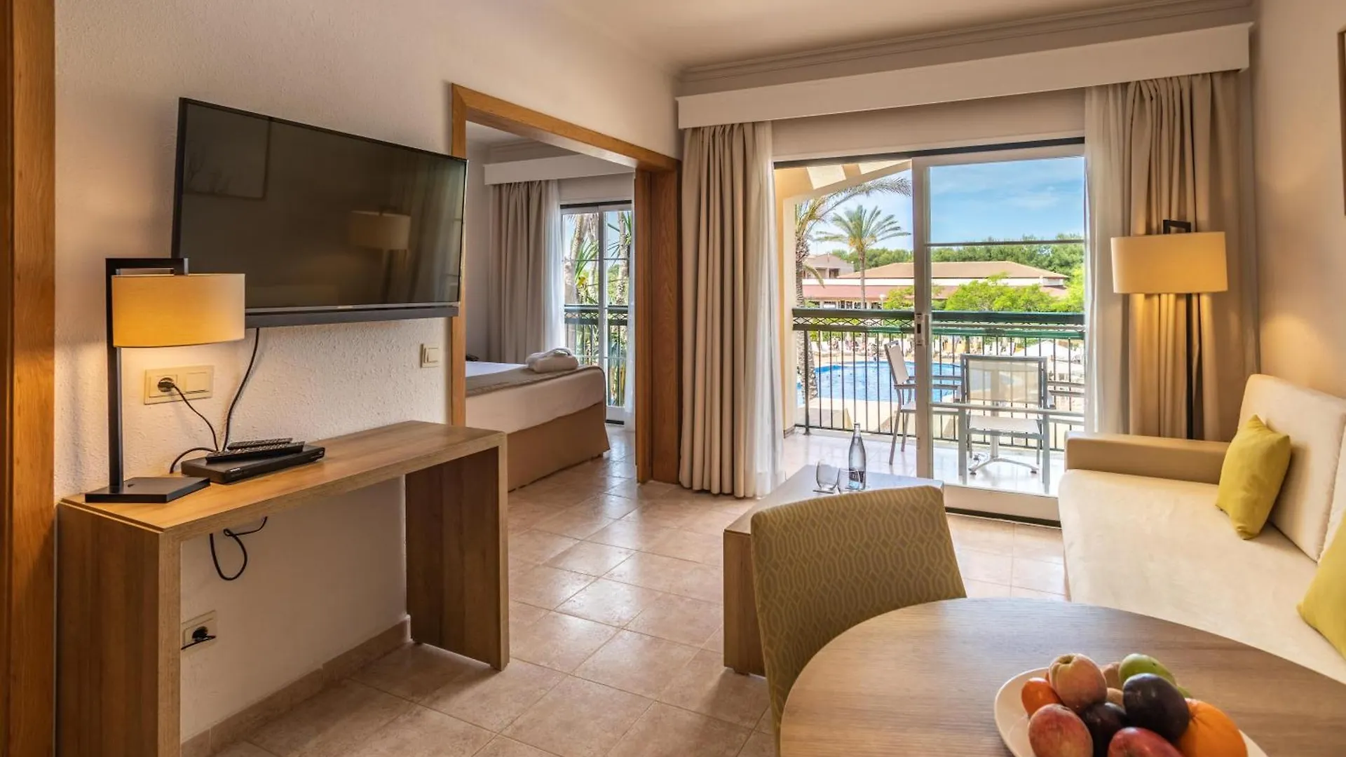 Aparthotel Zafiro Menorca Cala'N Bosch  Cala'N Bosch (Menorca)