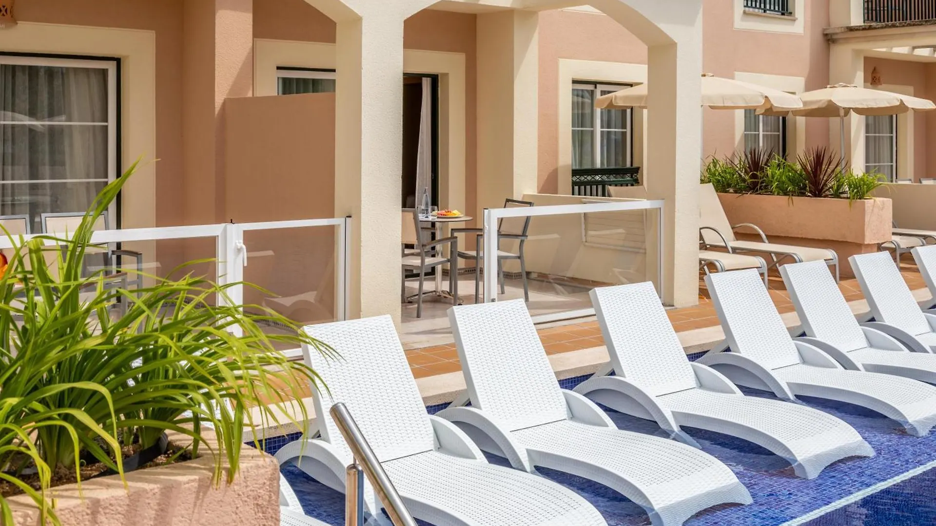 Aparthotel Zafiro Menorca Cala'N Bosch  Cala'N Bosch (Menorca)