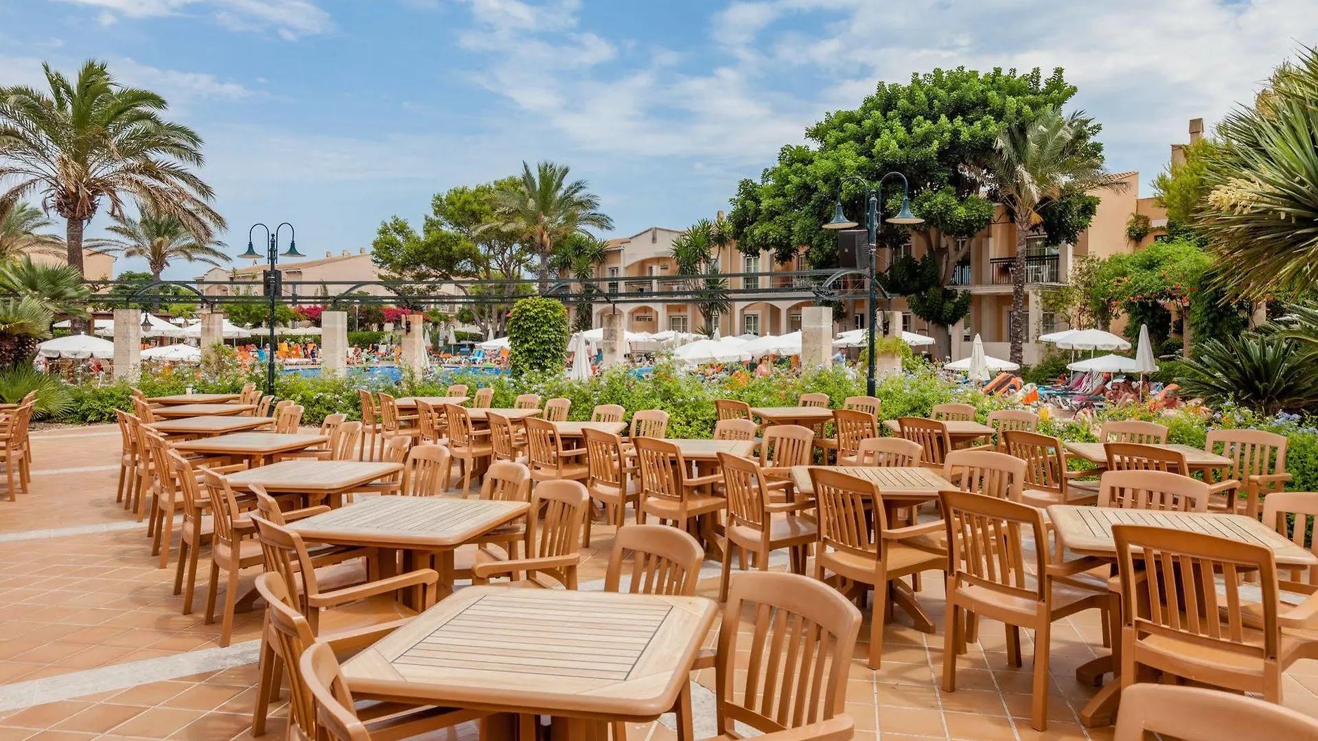 Aparthotel Zafiro Menorca Cala'N Bosch   Cala'N Bosch (Menorca)